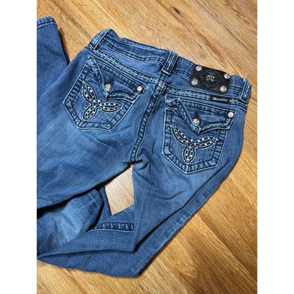 Miss Me JE5305B3 Boot Bootcut Jeans Studs Embroidered Bling Jeans Size 26 EB - Picture 2 of 6